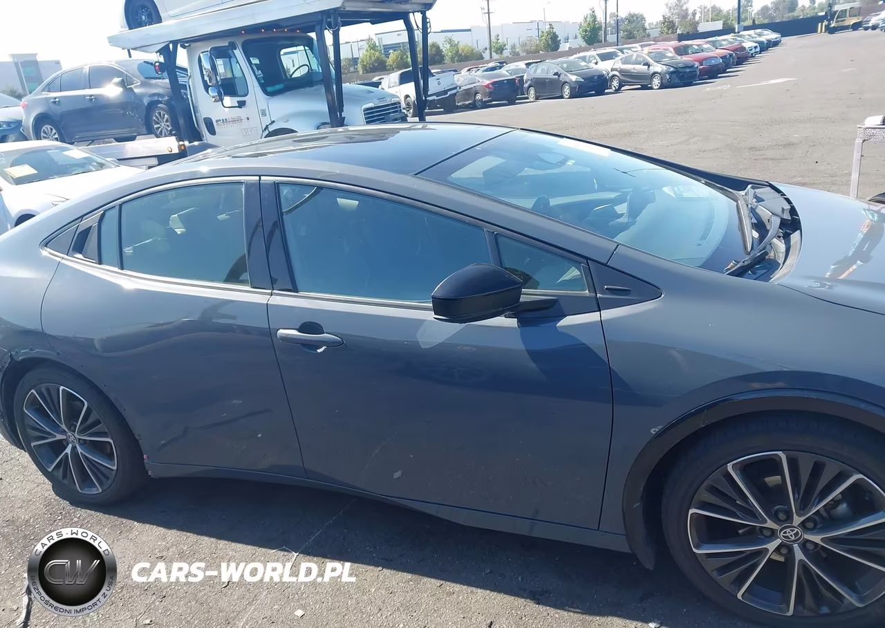 2024 Toyota Prius Limited VIN:JTDACAAU4R3034148 - 13
