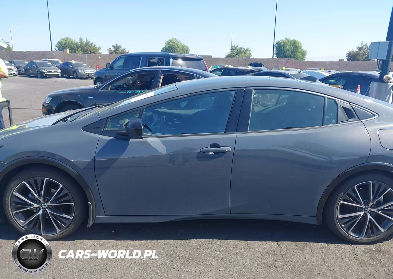 2024 Toyota Prius Limited VIN:JTDACAAU4R3034148 - 14