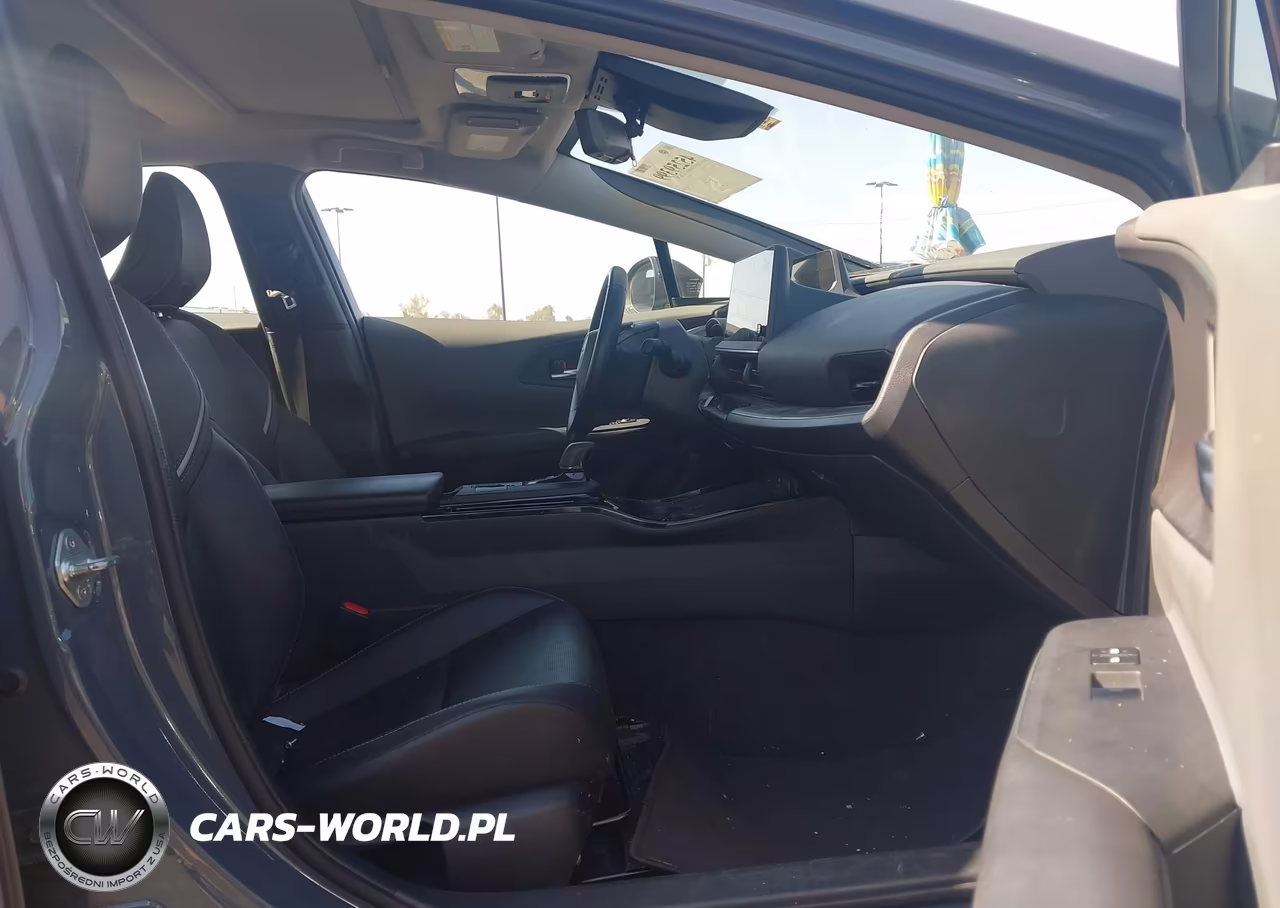 2024 Toyota Prius Limited VIN:JTDACAAU4R3034148 - 5