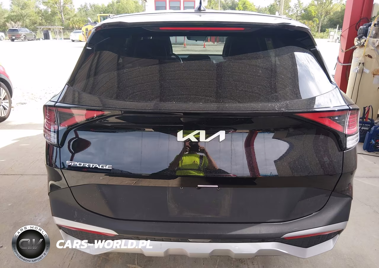 2025 Kia Sportage Ex VIN:5XYK33DF1SG265118 - 17