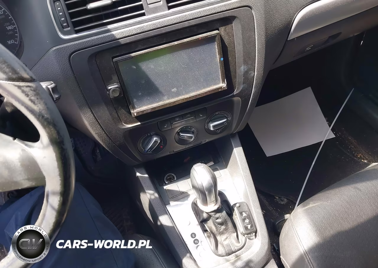 2011 Volkswagen Jetta 2.0L Tdi VIN:3VWLL7AJ6BM019833 - 11