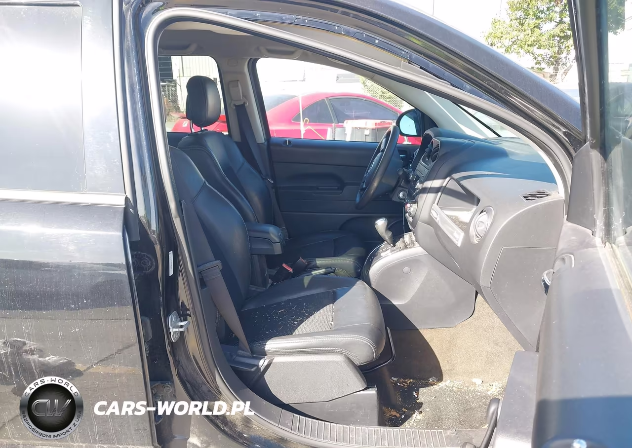 2015 Jeep Compass Altitude Edition VIN:1C4NJCBA3FD397344 - 5