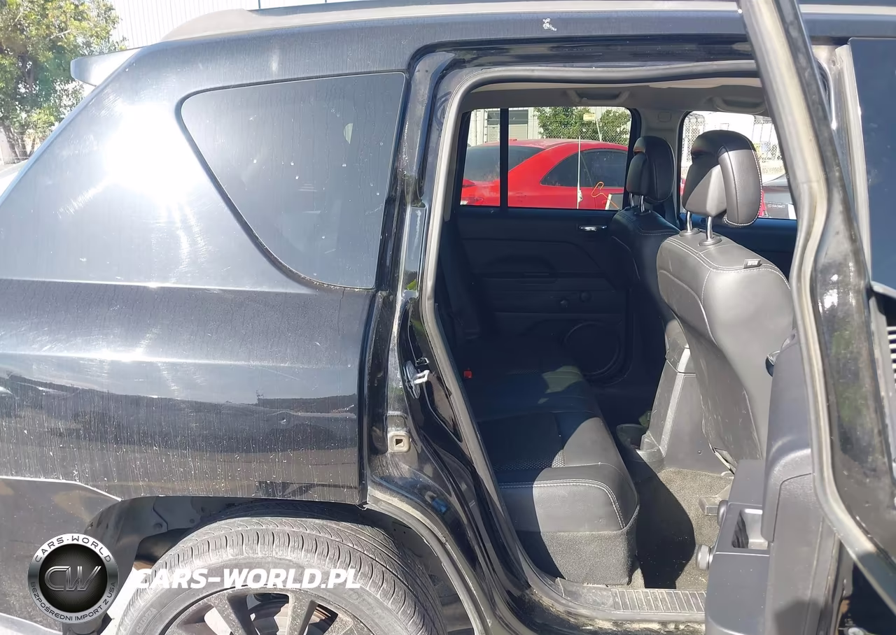 2015 Jeep Compass Altitude Edition VIN:1C4NJCBA3FD397344 - 8