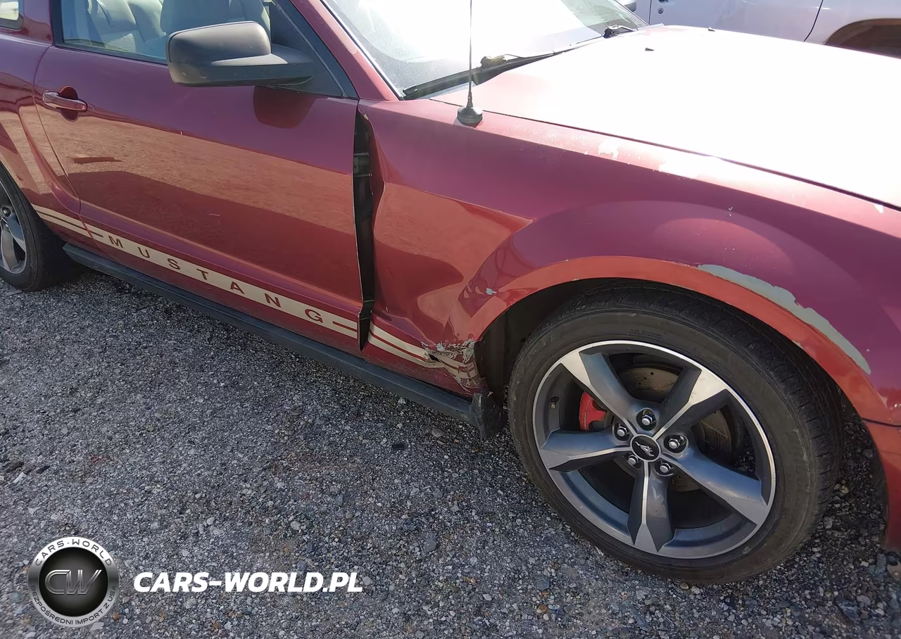 2007 Ford Mustang V6 Deluxe-V6 Premium VIN:1ZVFT80N575341156 - 12