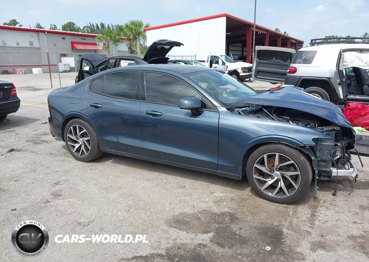 2020 Volvo S60 Momentum