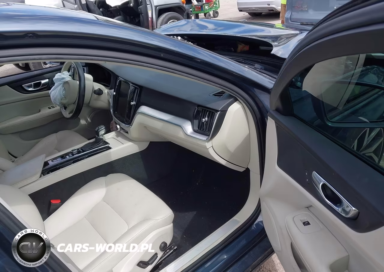 2020 Volvo S60 Momentum VIN:7JR102FK8LG064583 - 5