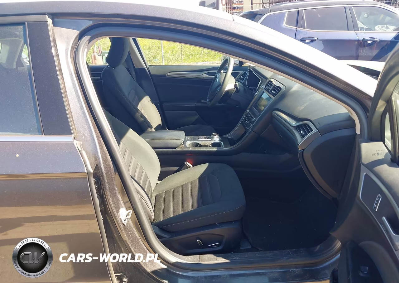 2017 Ford Fusion Se VIN:3FA6P0H78HR214307 - 5