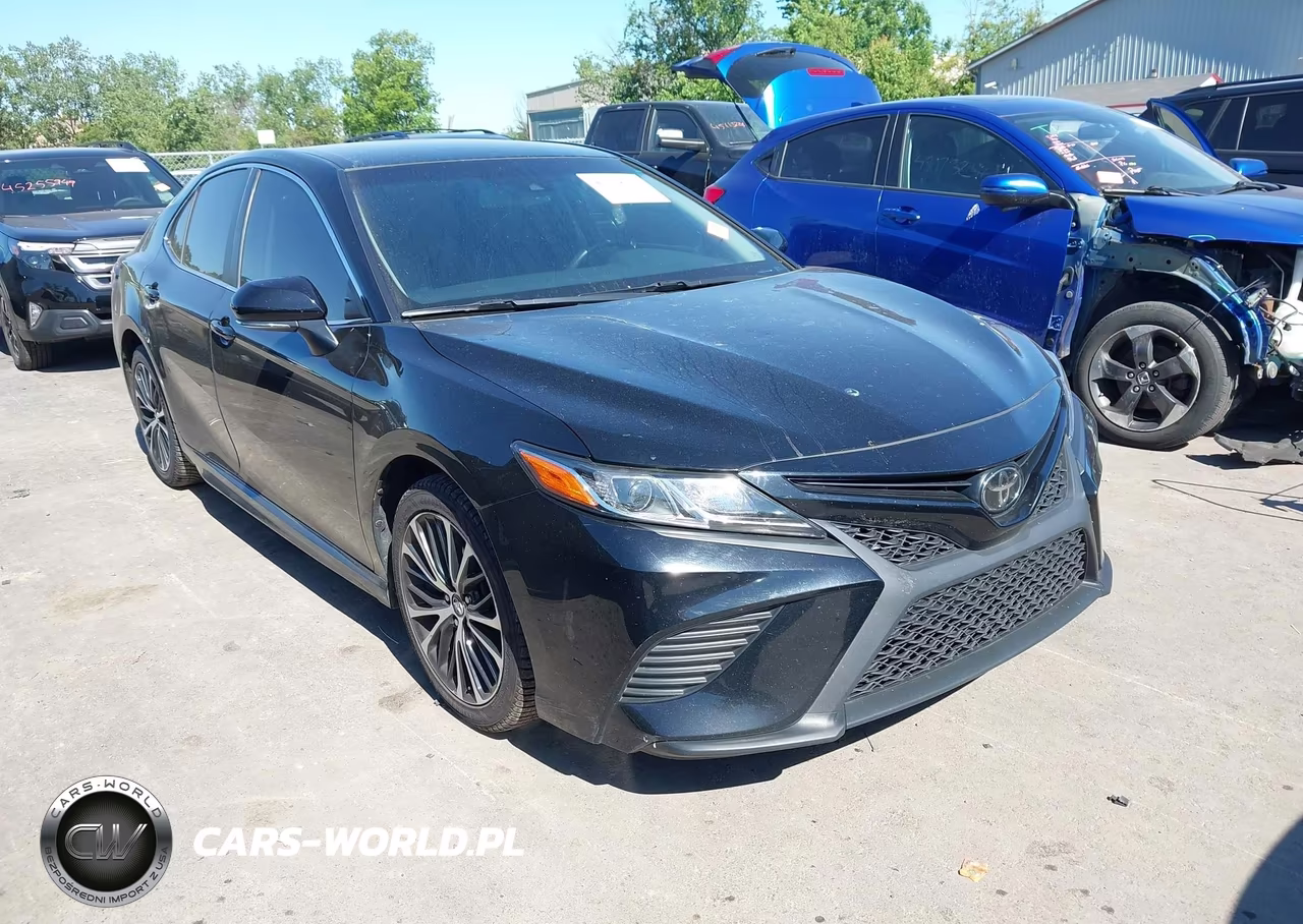 2018 Toyota Camry Se – zdjęcie 1 z 16