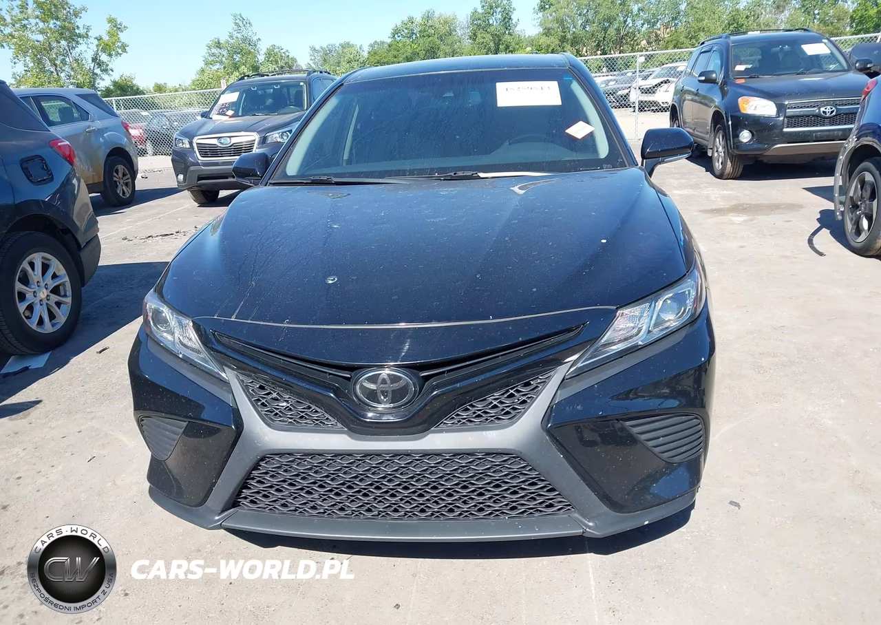 2018 Toyota Camry Se VIN:4T1B11HK6JU575551 - 12