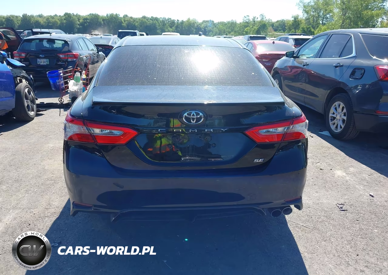2018 Toyota Camry Se VIN:4T1B11HK6JU575551 - 16