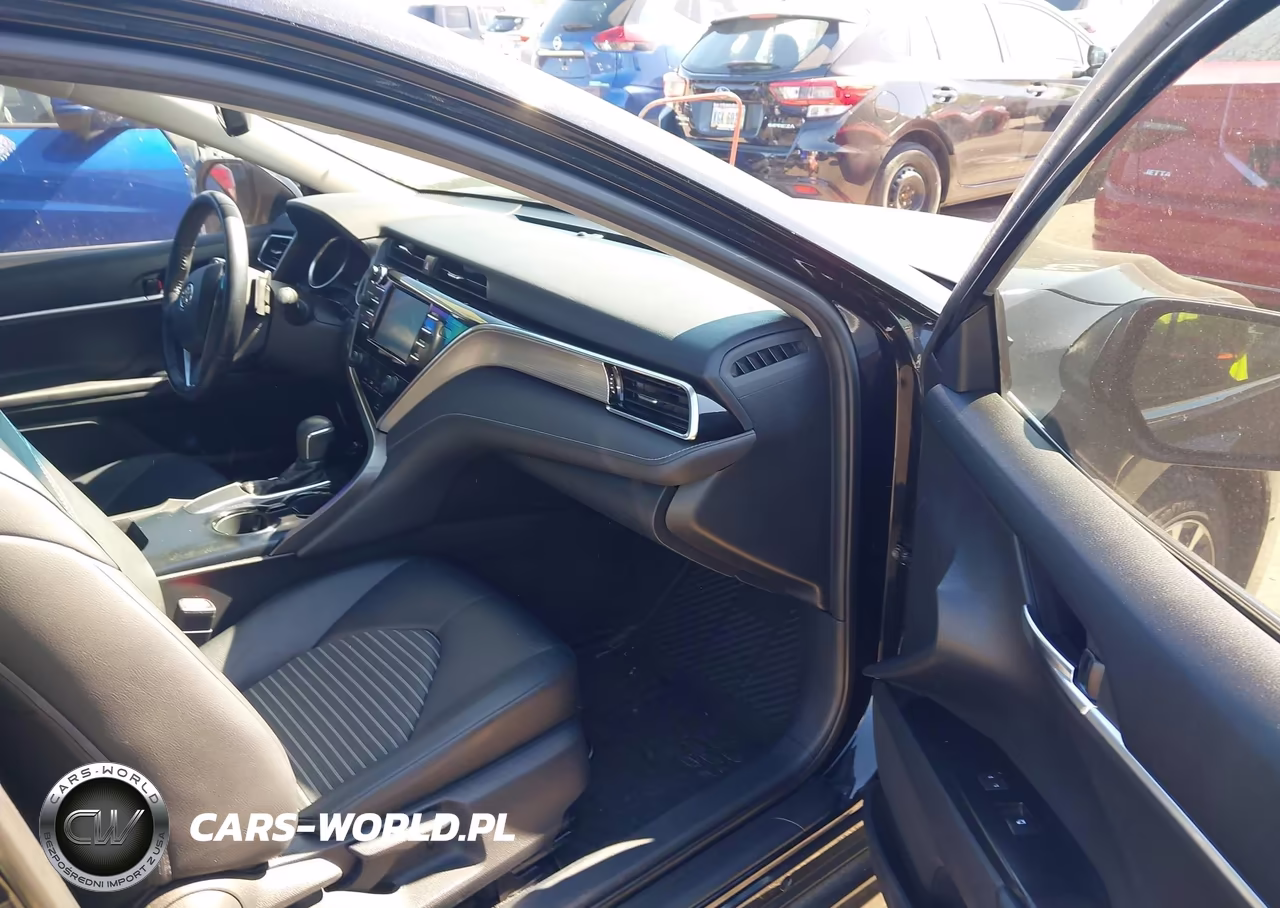 2018 Toyota Camry Se VIN:4T1B11HK6JU575551 - 5