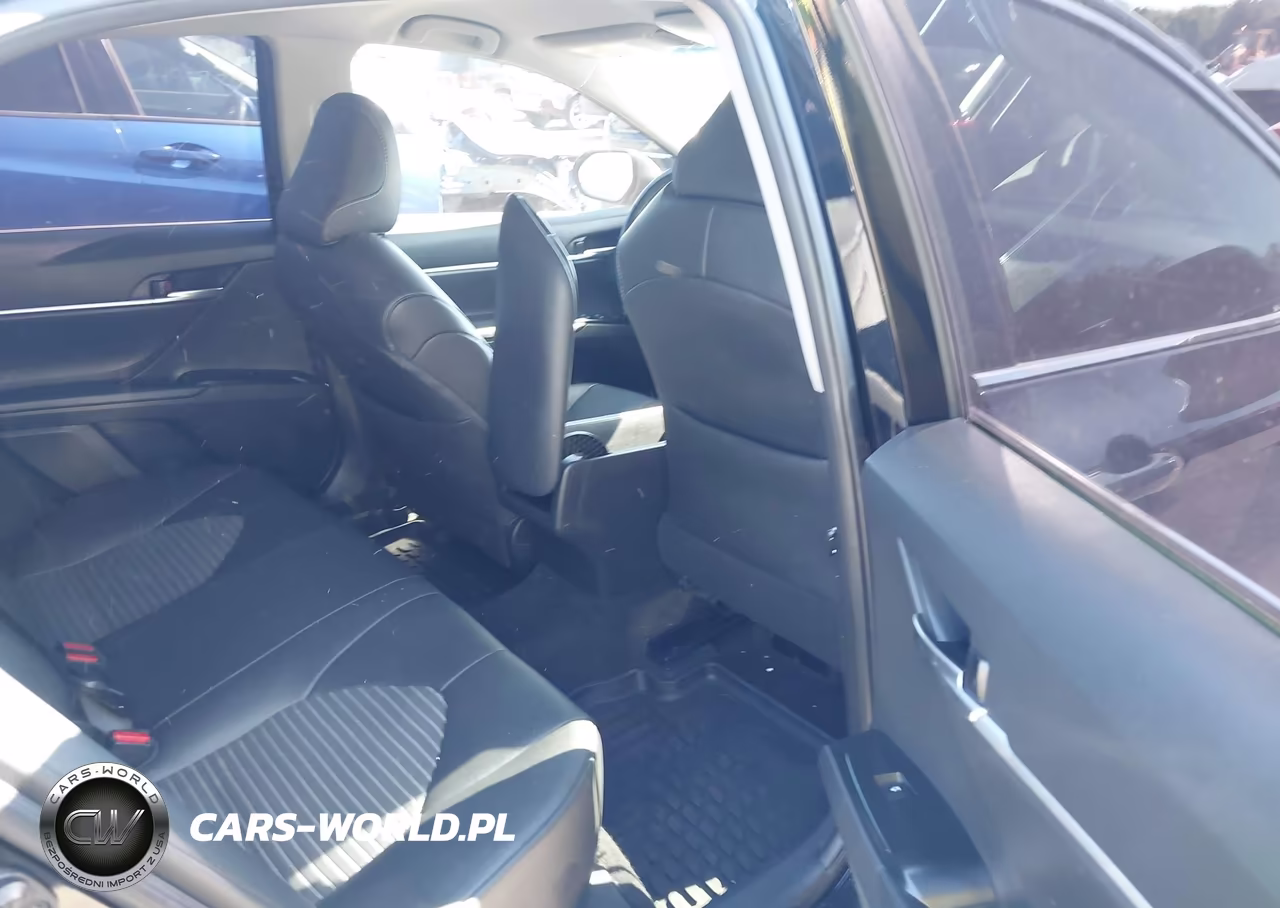 2018 Toyota Camry Se VIN:4T1B11HK6JU575551 - 8