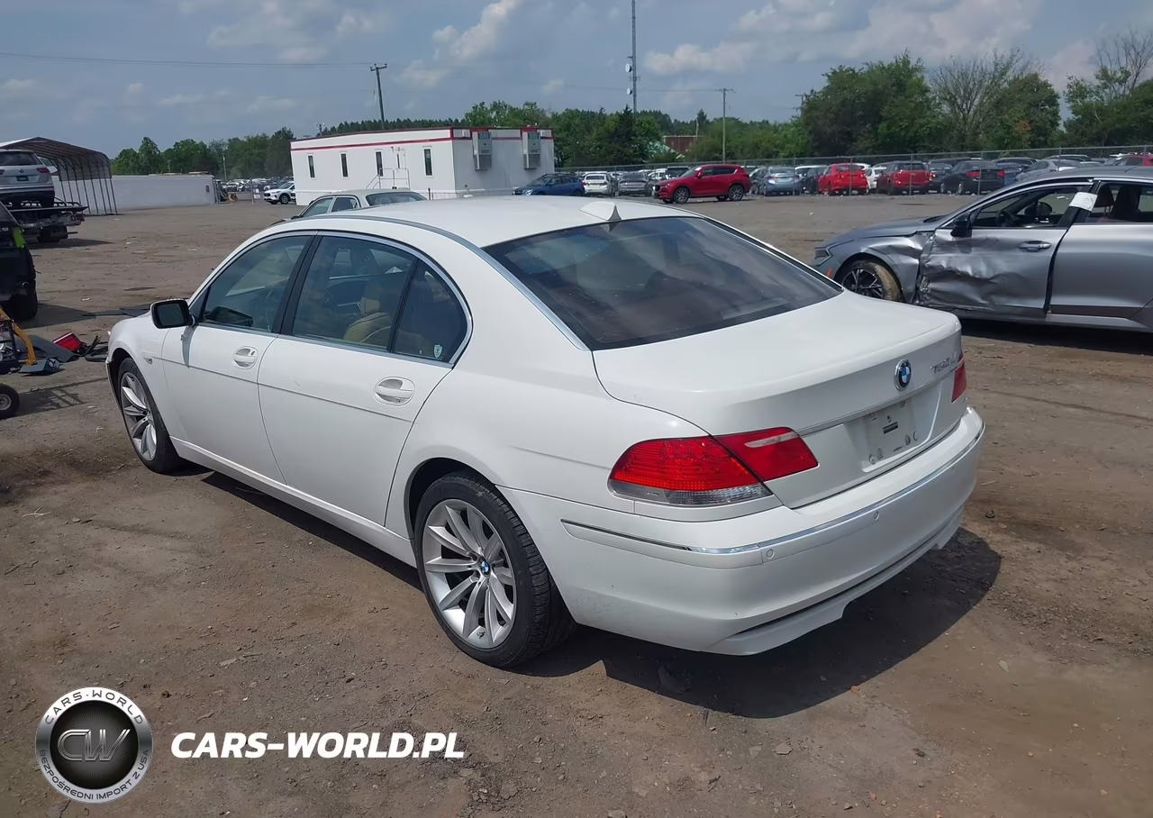 2007 BMW 750Li VIN:WBAHN835X7DT75064 - 3