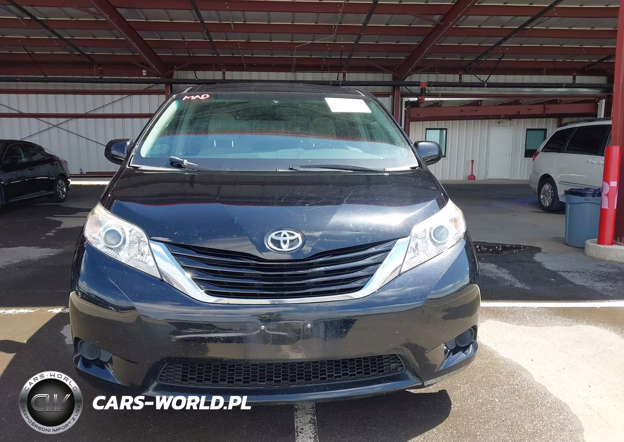 2017 Toyota Sienna Le 7 Passenger VIN:5TDJZ3DCXHS149363 - 13