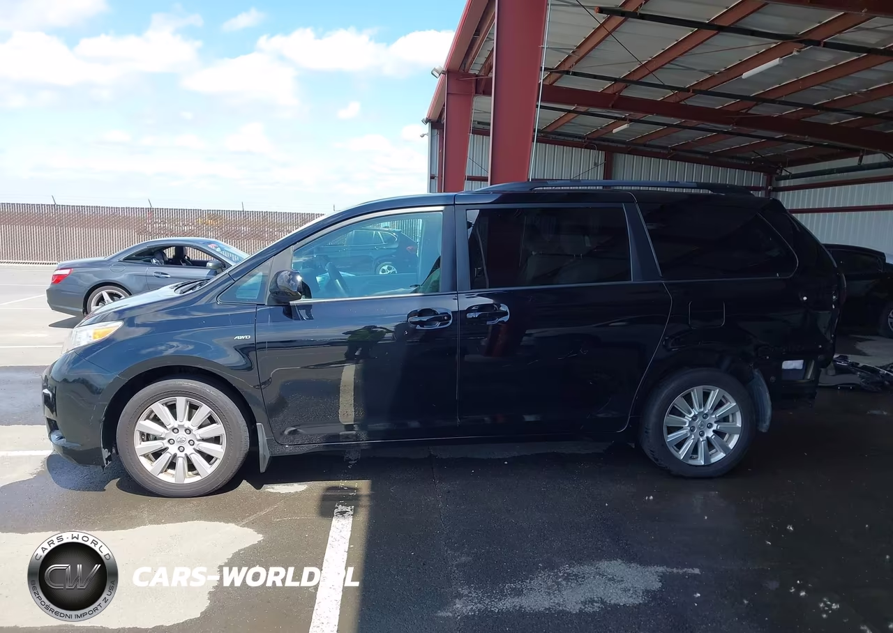 2017 Toyota Sienna Le 7 Passenger VIN:5TDJZ3DCXHS149363 - 15