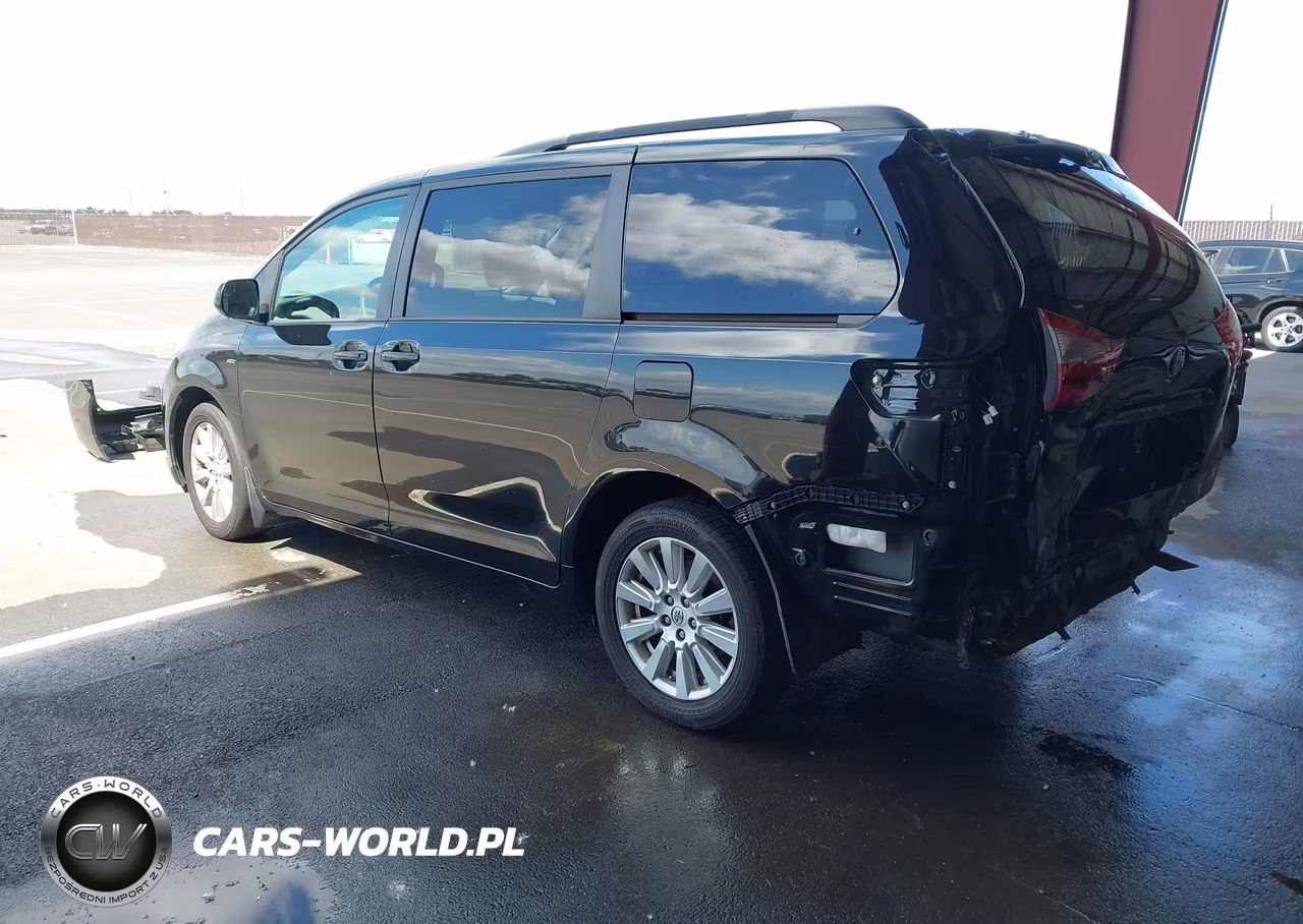 2017 Toyota Sienna Le 7 Passenger VIN:5TDJZ3DCXHS149363 - 3