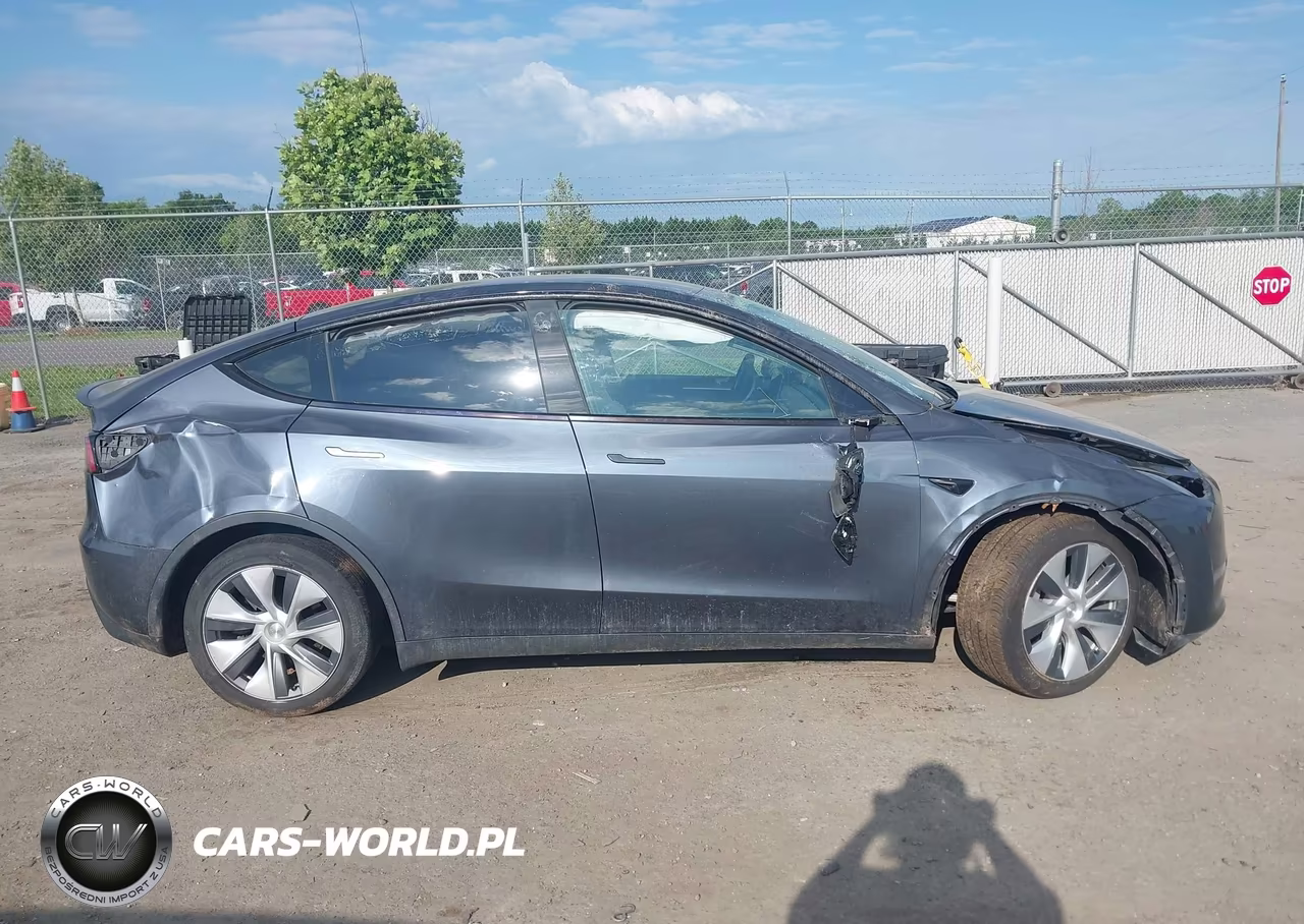 2023 Tesla Model Y Awd-Long Range Dual Motor All-Wheel Drive VIN:7SAYGDEE1PA092029 - 12