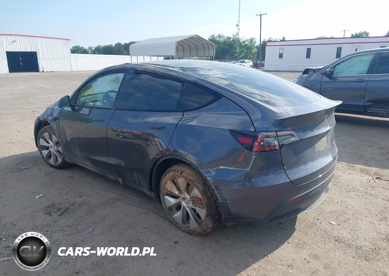 2023 Tesla Model Y Awd-Long Range Dual Motor All-Wheel Drive VIN:7SAYGDEE1PA092029 - 3