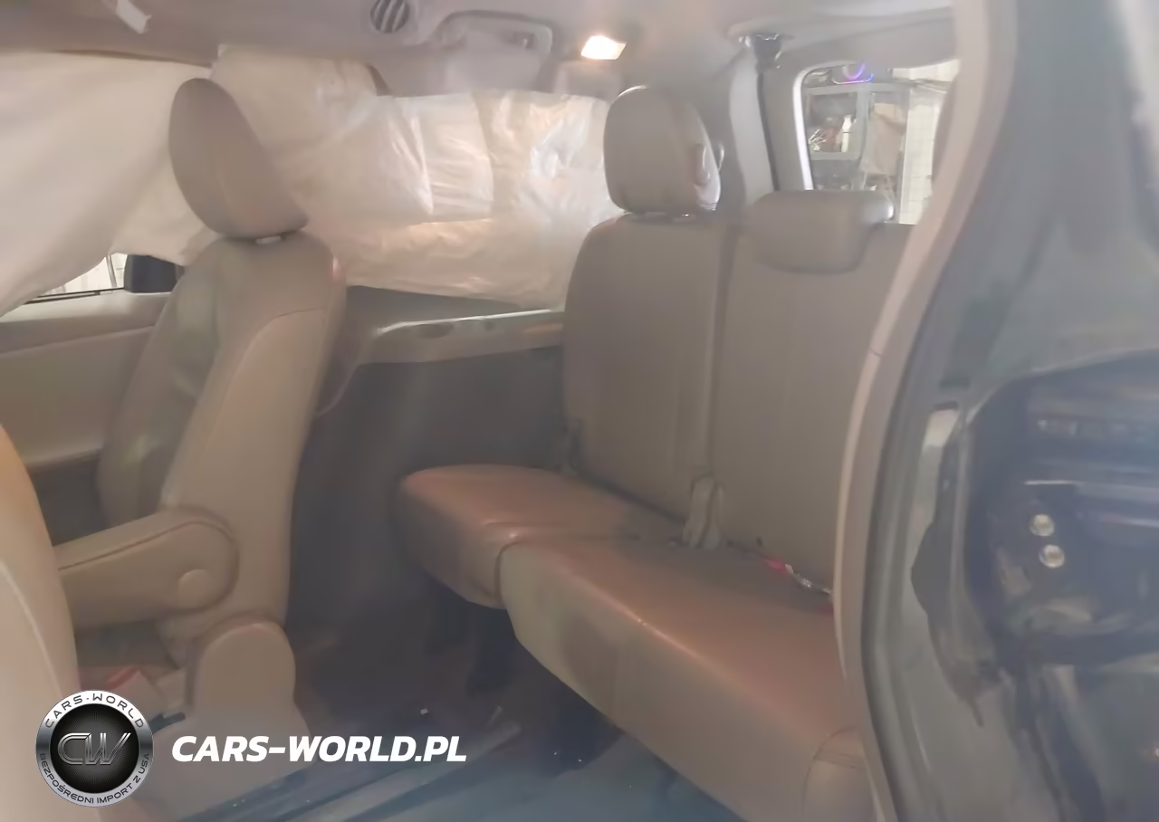 2013 Toyota Sienna Xle V6 8 Passenger VIN:5TDYK3DC3DS299845 - 18