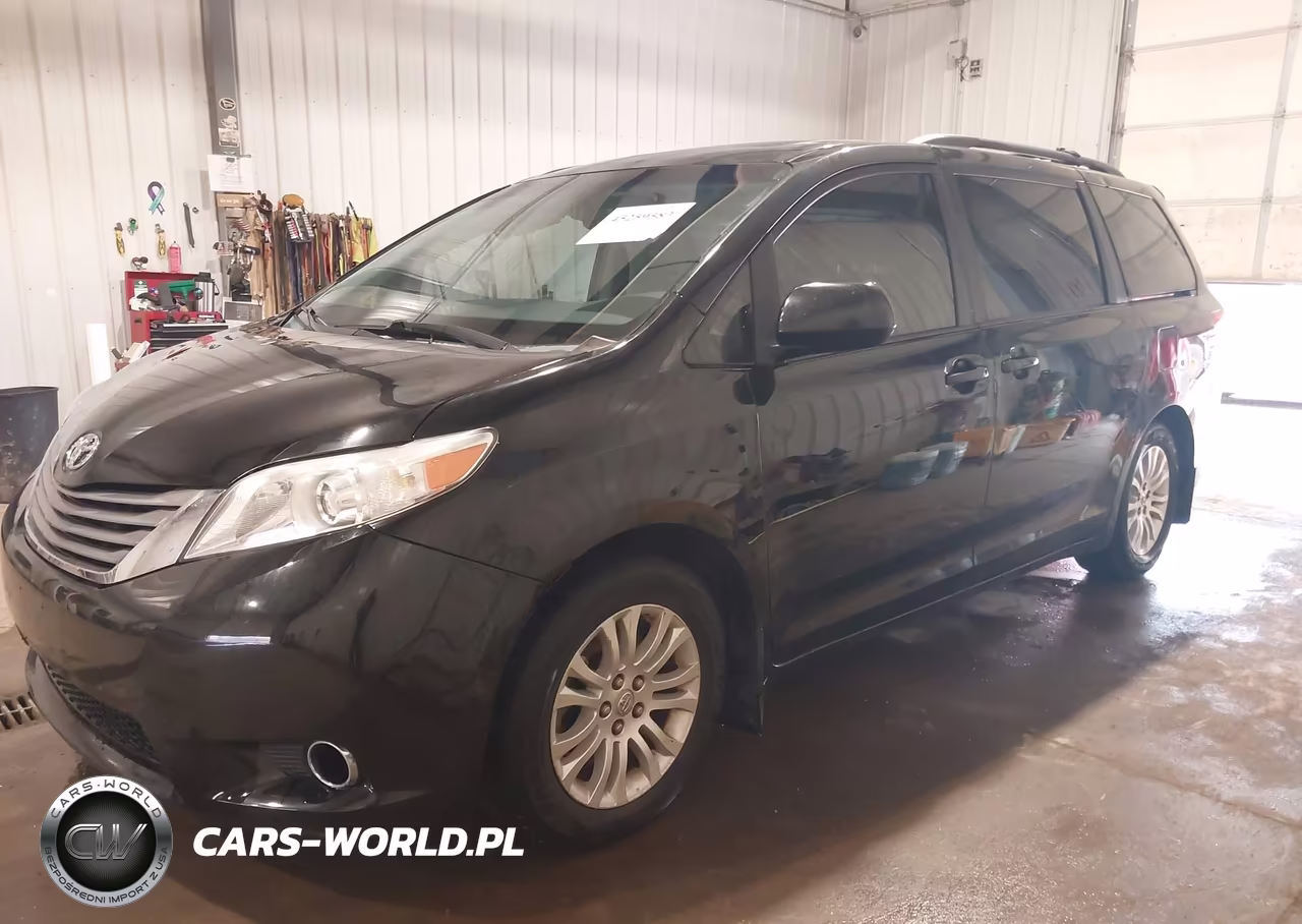 2013 Toyota Sienna Xle V6 8 Passenger VIN:5TDYK3DC3DS299845 - 2