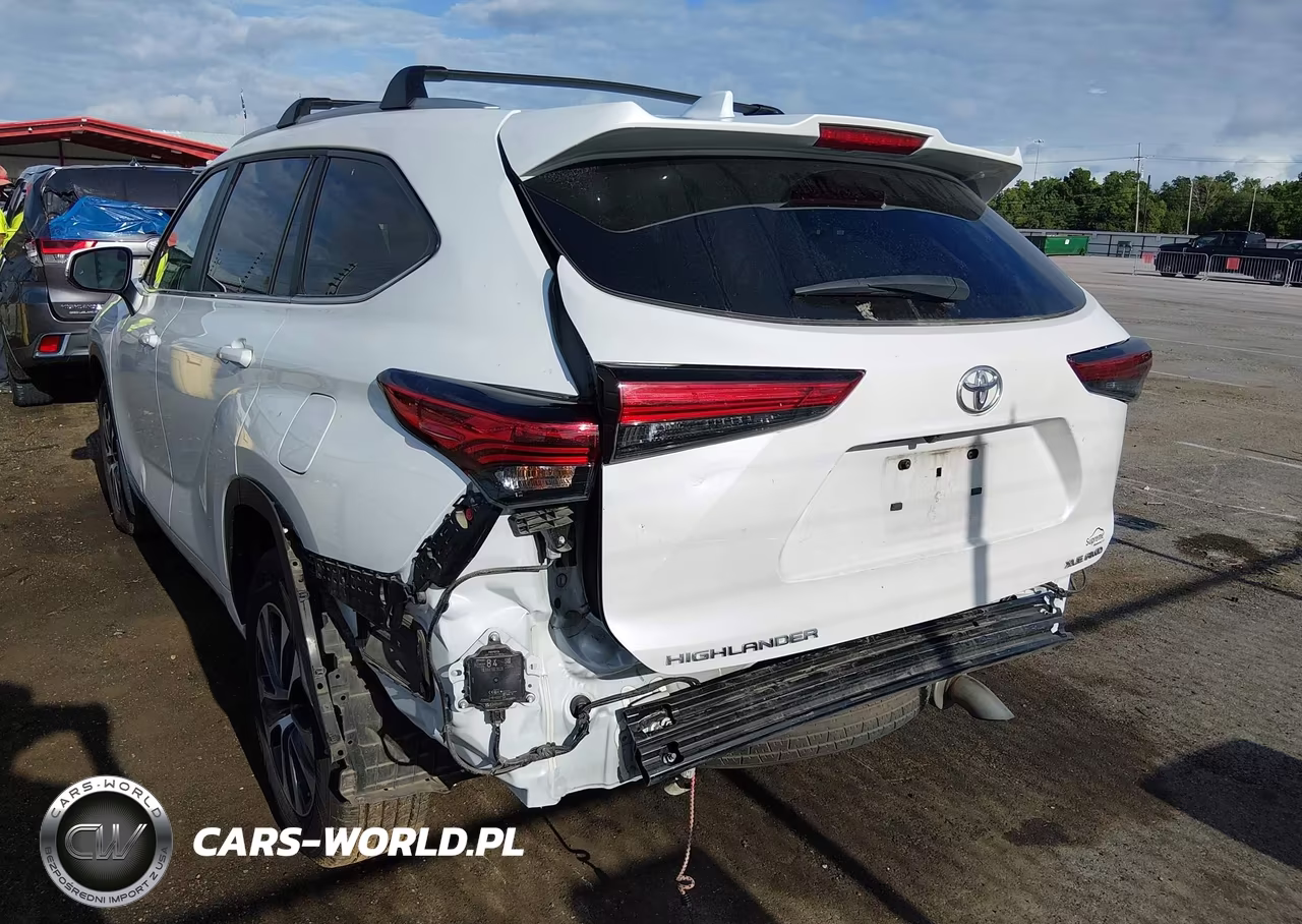 2023 Toyota Highlander Xle VIN:5TDKDRBH9PS016757 - 3