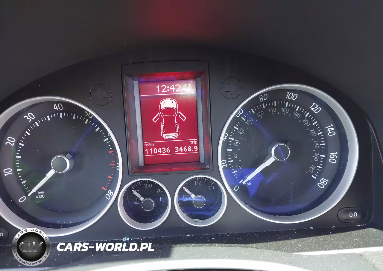 2008 Volkswagen R32 VIN:WVWKC71K88W005724 - 7