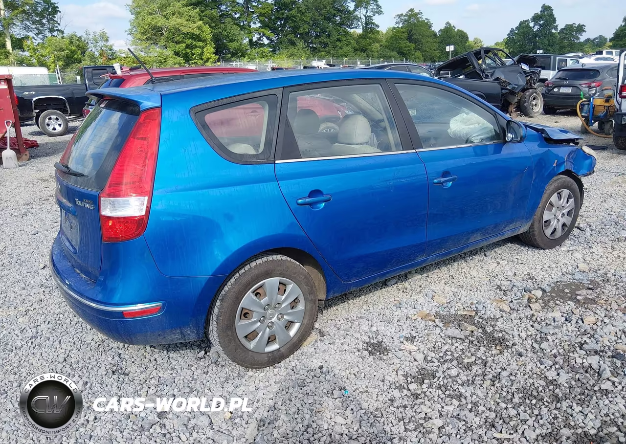 2010 Hyundai Elantra Touring Gls VIN:KMHDB8AE9AU072759 - 4