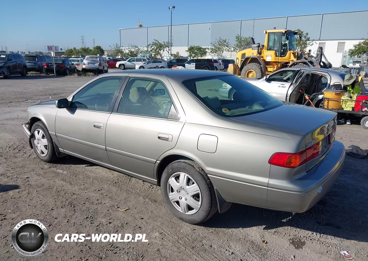 2000 Toyota Camry Le V6 VIN:JT2BF28K8Y0240166 - 3