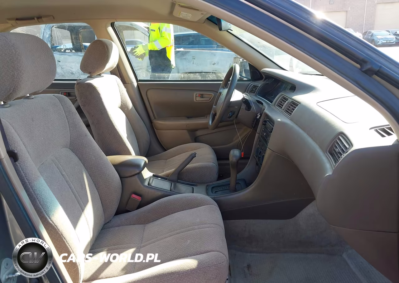 2000 Toyota Camry Le V6 VIN:JT2BF28K8Y0240166 - 5