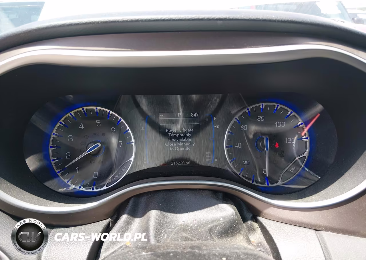 2019 Chrysler Pacifica Touring L VIN:2C4RC1BG5KR531704 - 7
