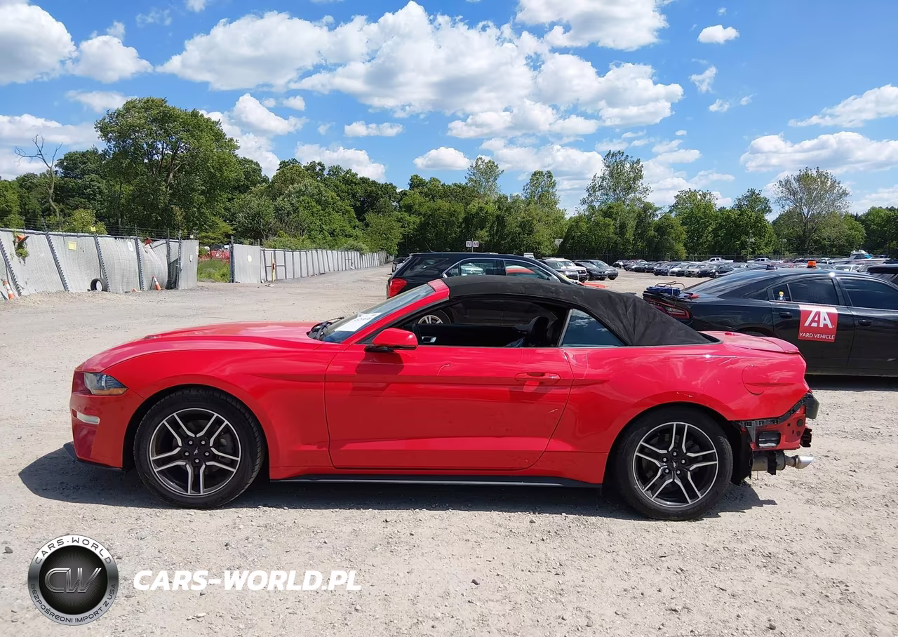 2020 Ford Mustang Ecoboost Premium VIN:1FATP8UH9L5113093 - 15