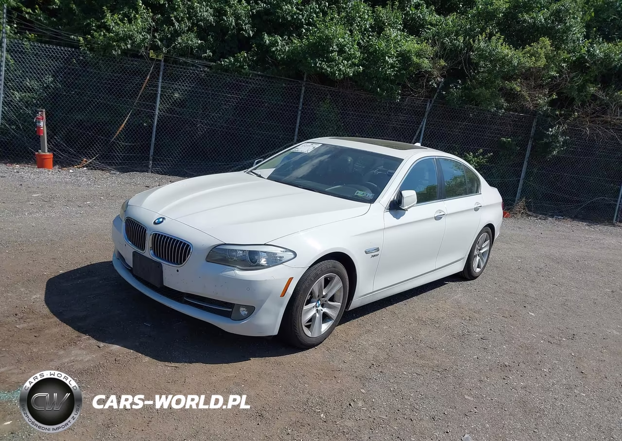 2012 BMW 528I xDrive VIN:WBAXH5C59CDW10890 - 2
