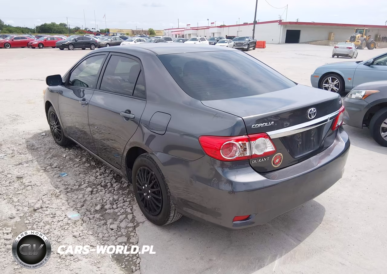 2011 Toyota Corolla Le VIN:JTDBU4EE1BJ088661 - 3