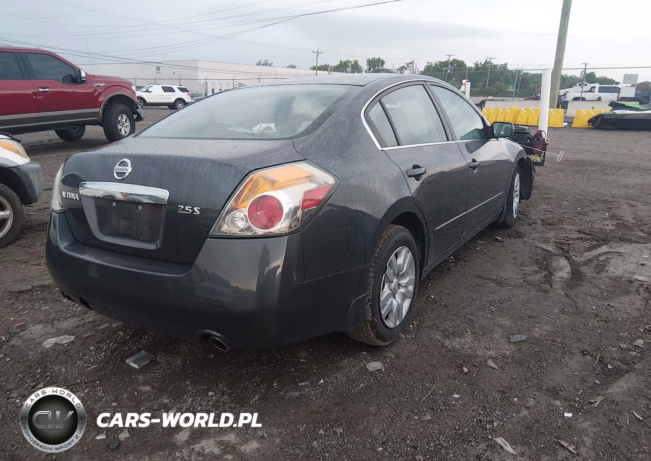 2010 Nissan Altima 2.5 S VIN:1N4AL2AP3AC143212 - 4