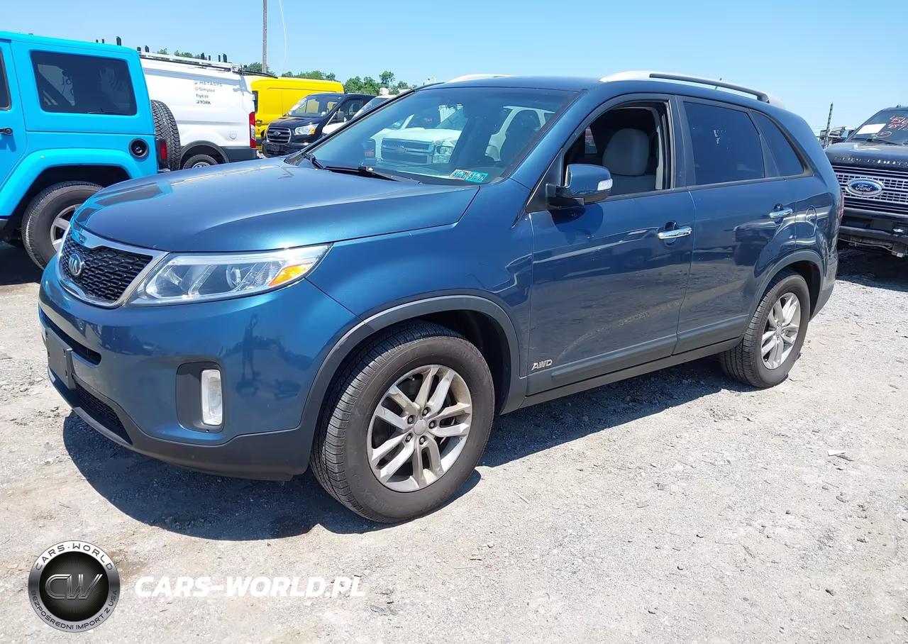 2015 Kia Sorento Lx VIN:5XYKTCA61FG551951 - 2