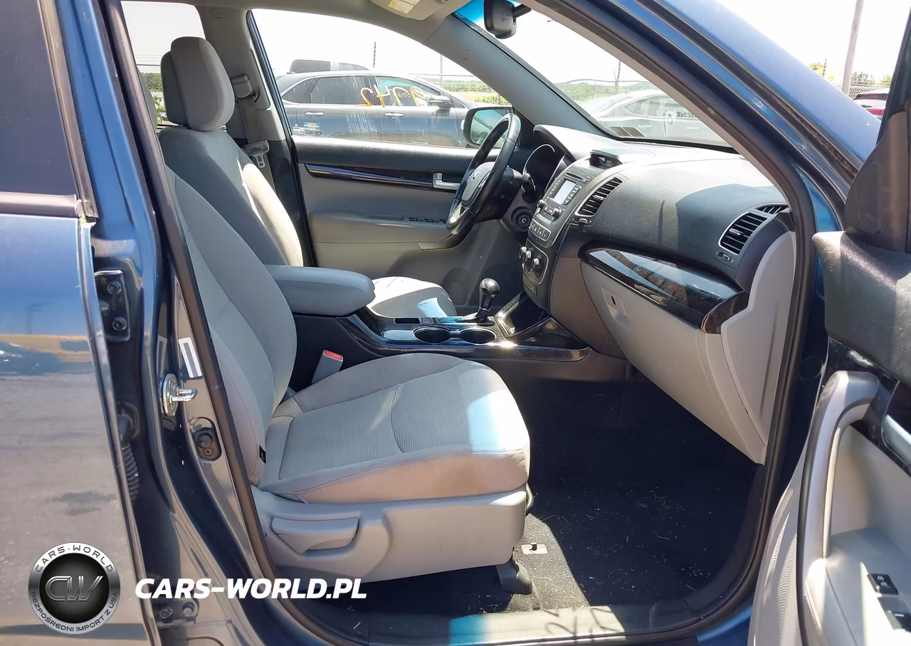 2015 Kia Sorento Lx VIN:5XYKTCA61FG551951 - 5