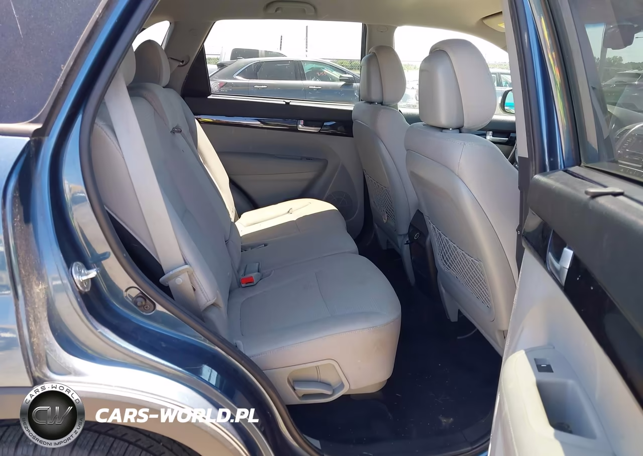 2015 Kia Sorento Lx VIN:5XYKTCA61FG551951 - 8