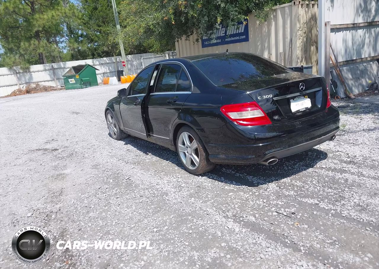 2011 Mercedes-Benz C 300 Luxury-Sport VIN:WDDGF5EB5BR155989 - 3