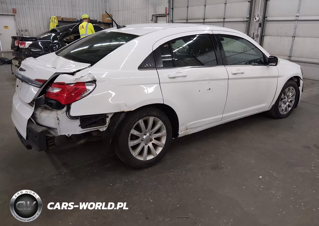 2012 Chrysler 200 Lx VIN:1C3CCBAB1CN164790 - 4