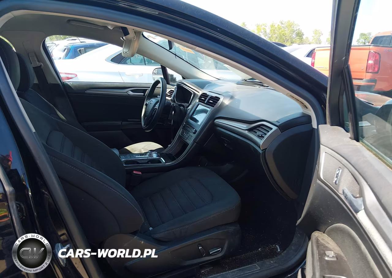 2017 Ford Fusion Se VIN:3FA6P0H76HR402968 - 5