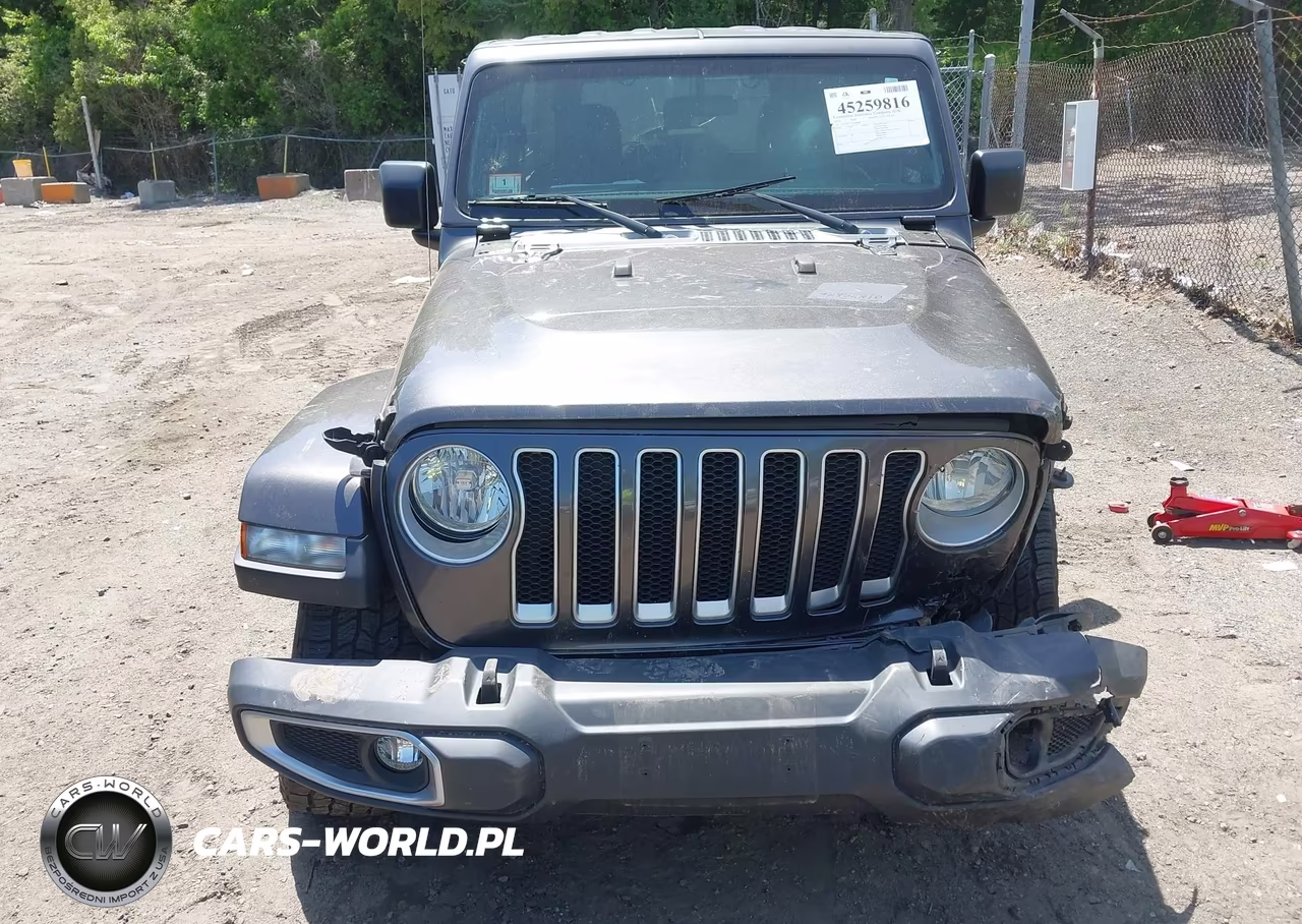 2018 Jeep Wrangler Unlimited Sahara 4X4 VIN:1C4HJXEG2JW240308 - 11