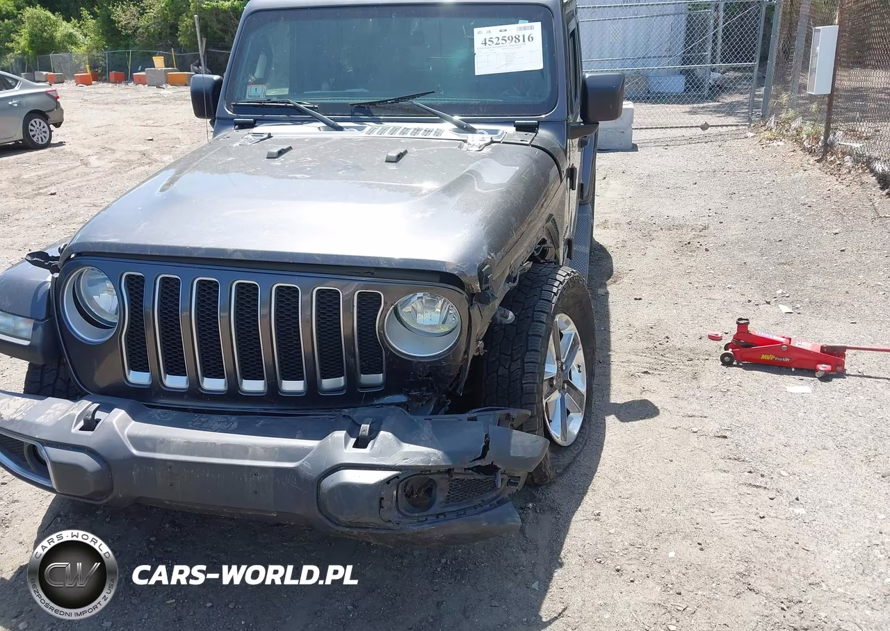 2018 Jeep Wrangler Unlimited Sahara 4X4 VIN:1C4HJXEG2JW240308 - 2