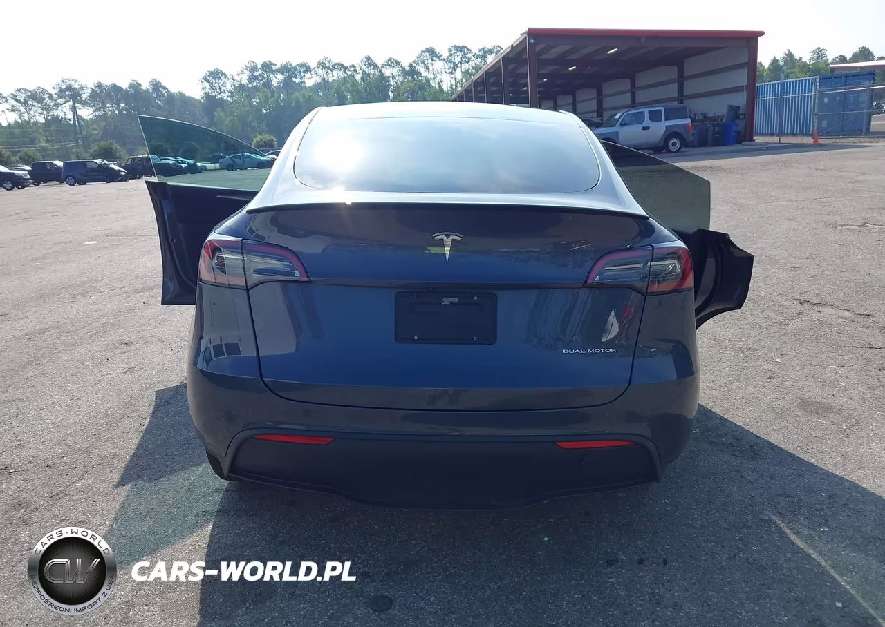 2023 Tesla Model Y VIN:7SAYGDEE9PA032855 - 16