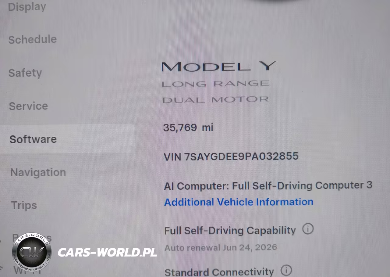2023 Tesla Model Y VIN:7SAYGDEE9PA032855 - 7