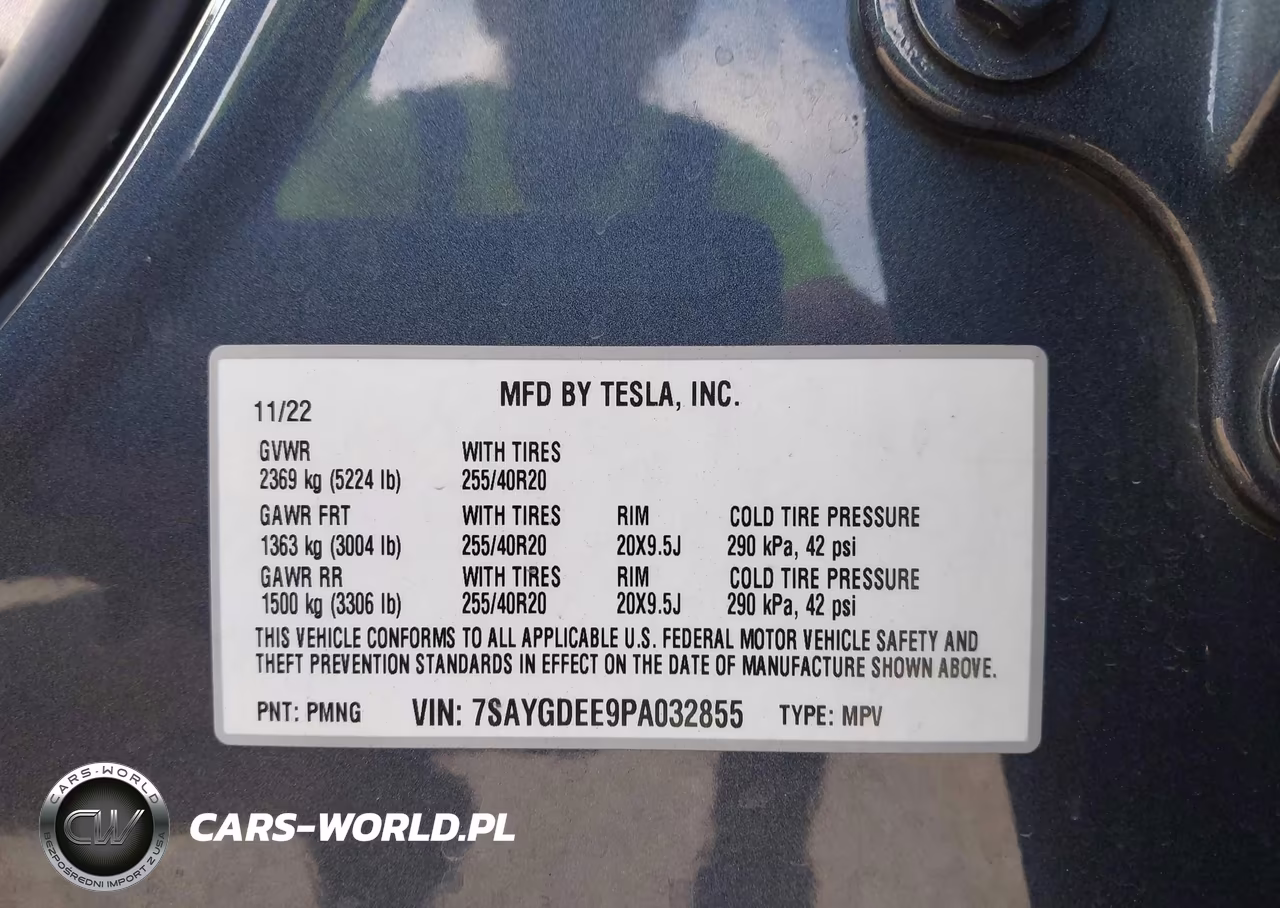 2023 Tesla Model Y VIN:7SAYGDEE9PA032855 - 9