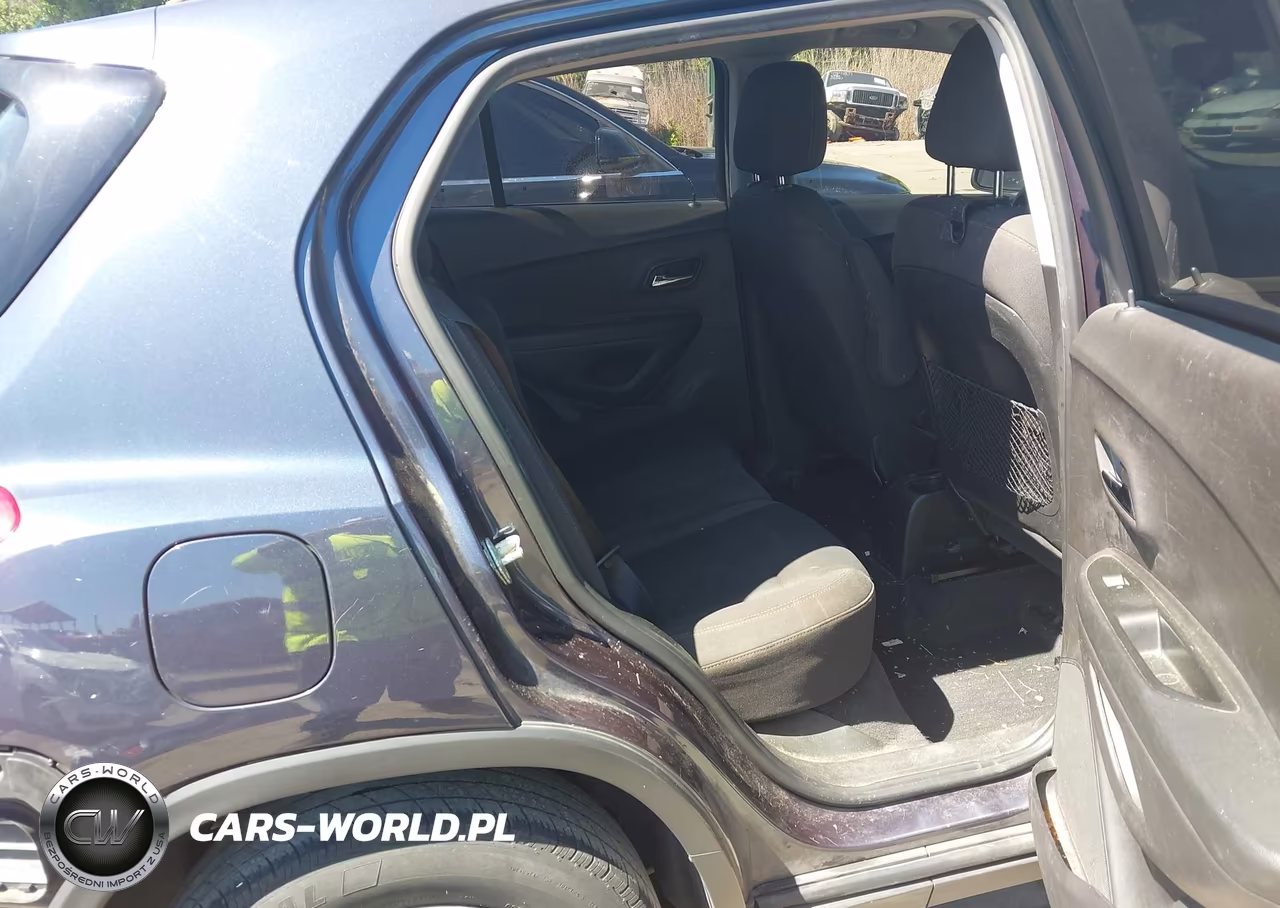 2018 Chevrolet Trax Ls VIN:3GNCJKSB3JL209278 - 8