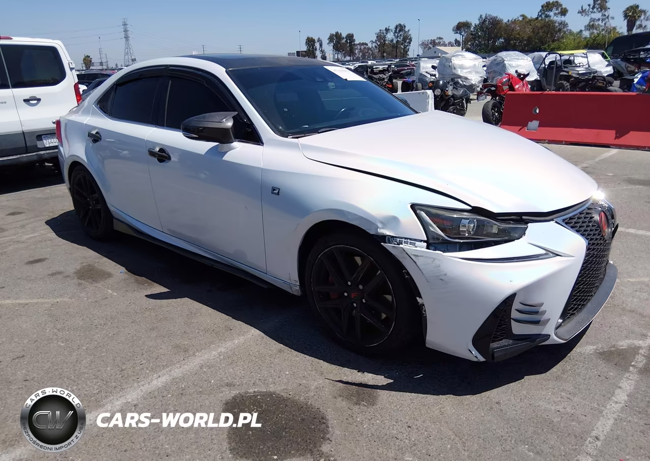 LEXUS IS 200T – zdjęcie 1 z 16