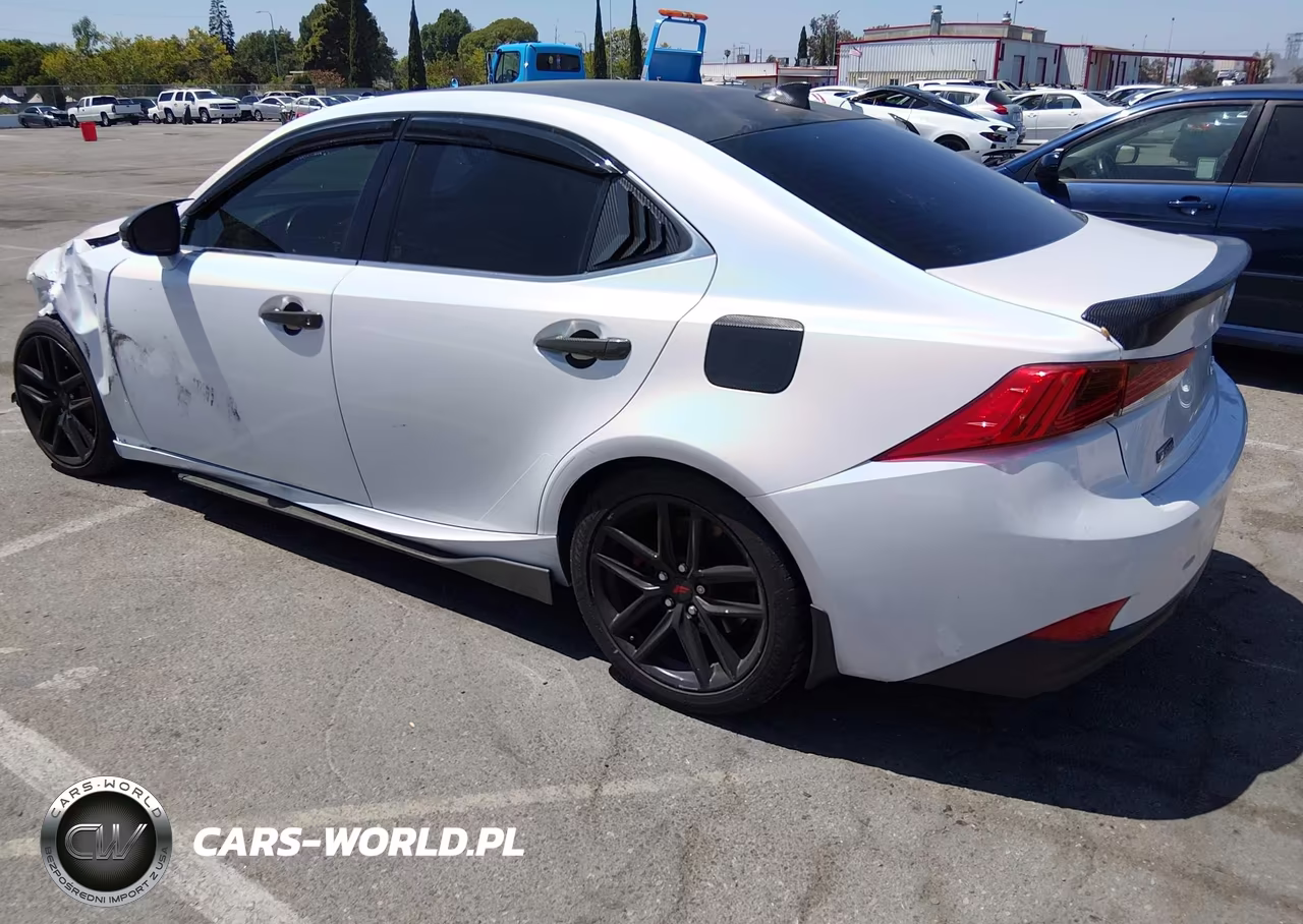 LEXUS IS 200T VIN:JTHBA1D22H5045817 - 3