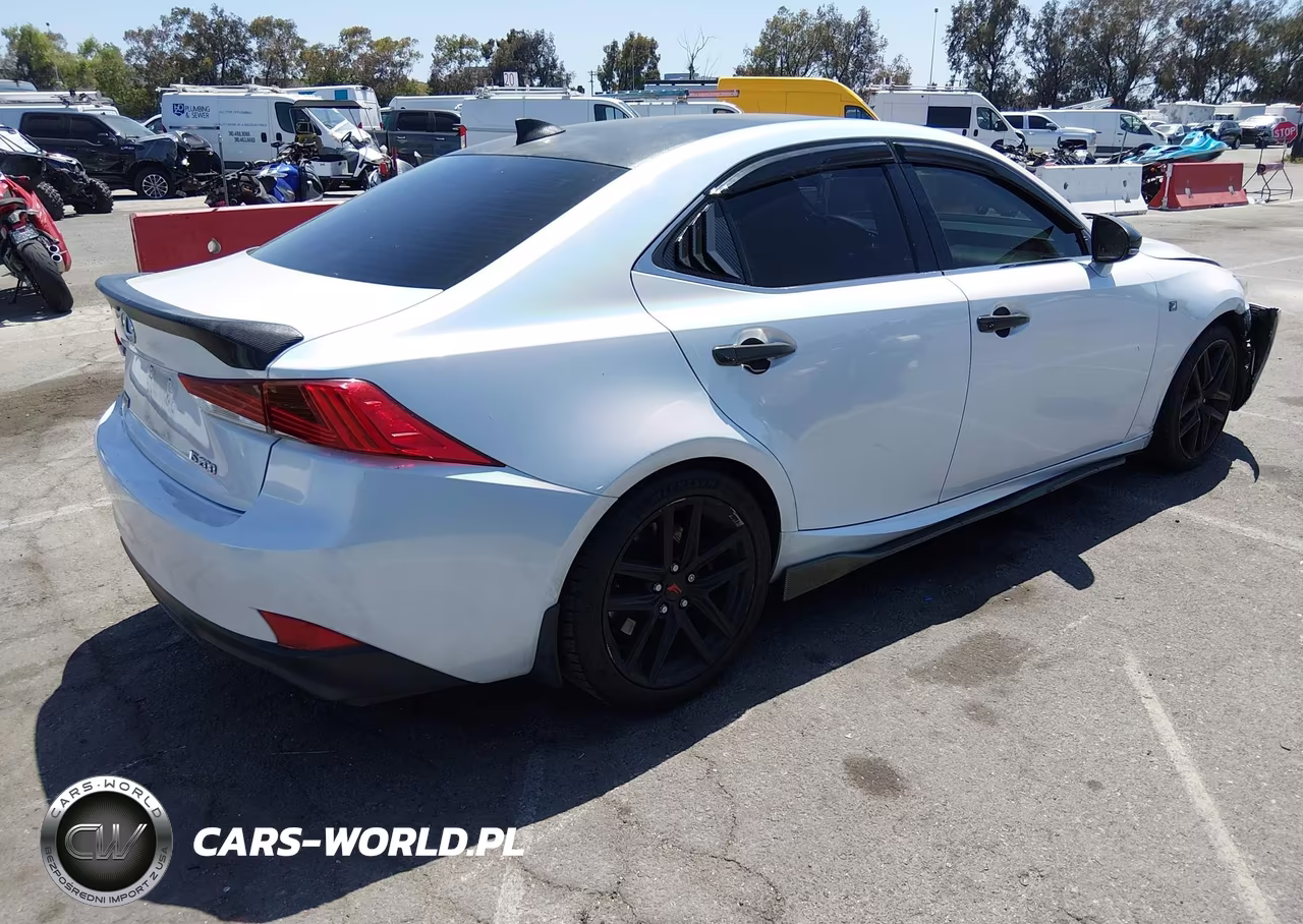 LEXUS IS 200T VIN:JTHBA1D22H5045817 - 4