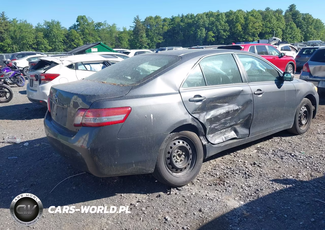 2011 Toyota Camry Le VIN:4T1BF3EKXBU679463 - 4